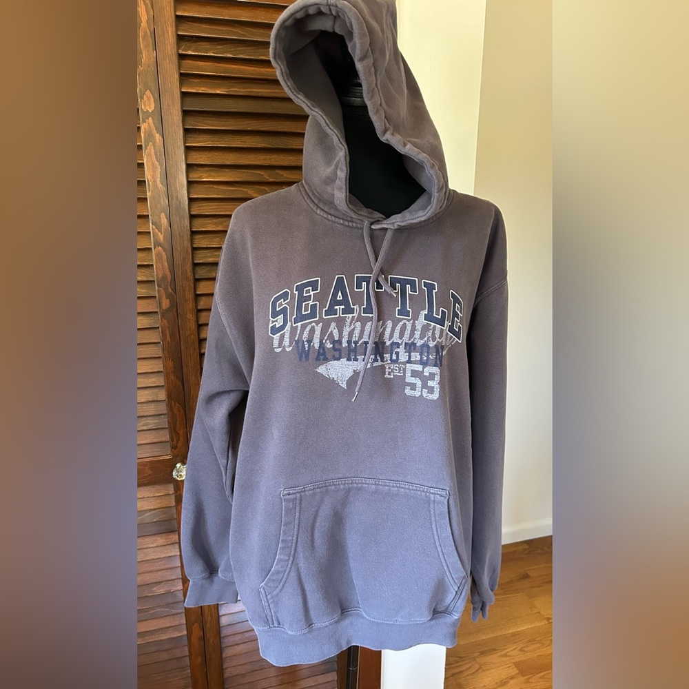 Seattle Washington  Hoodie - Gray Size L